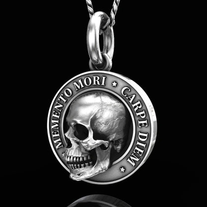 🍀Memento Mori Skull Pendant