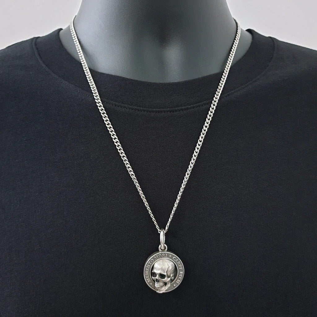 🍀Memento Mori Skull Pendant