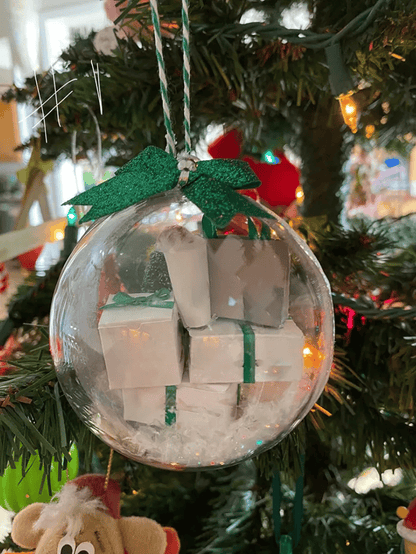 🔥Christmas Sale 49% Off - 🎁Funny Christmas Gift Ornament